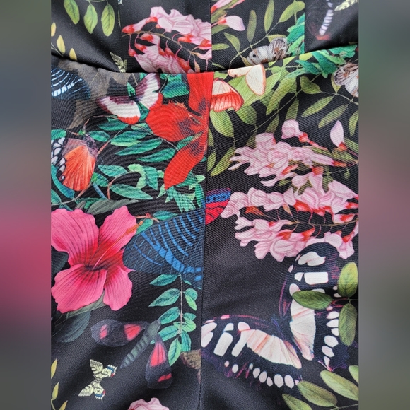H&M Garden Butterfly Print Jumpsuit, VGUC, Size 6 - Picture 8 of 9